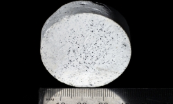 The lightweight cladding core material showing the tiny ceramic particles